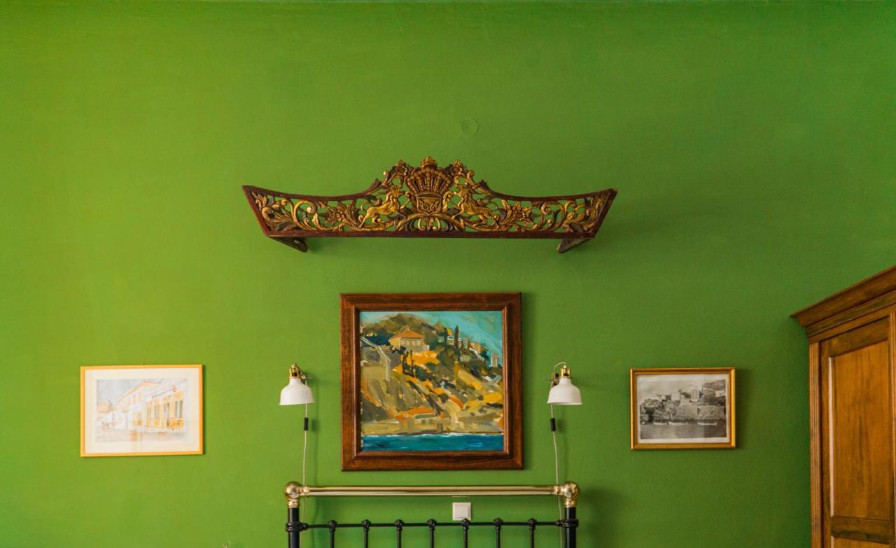 Rafalias Mansion Hydra  Pokoj fotografie