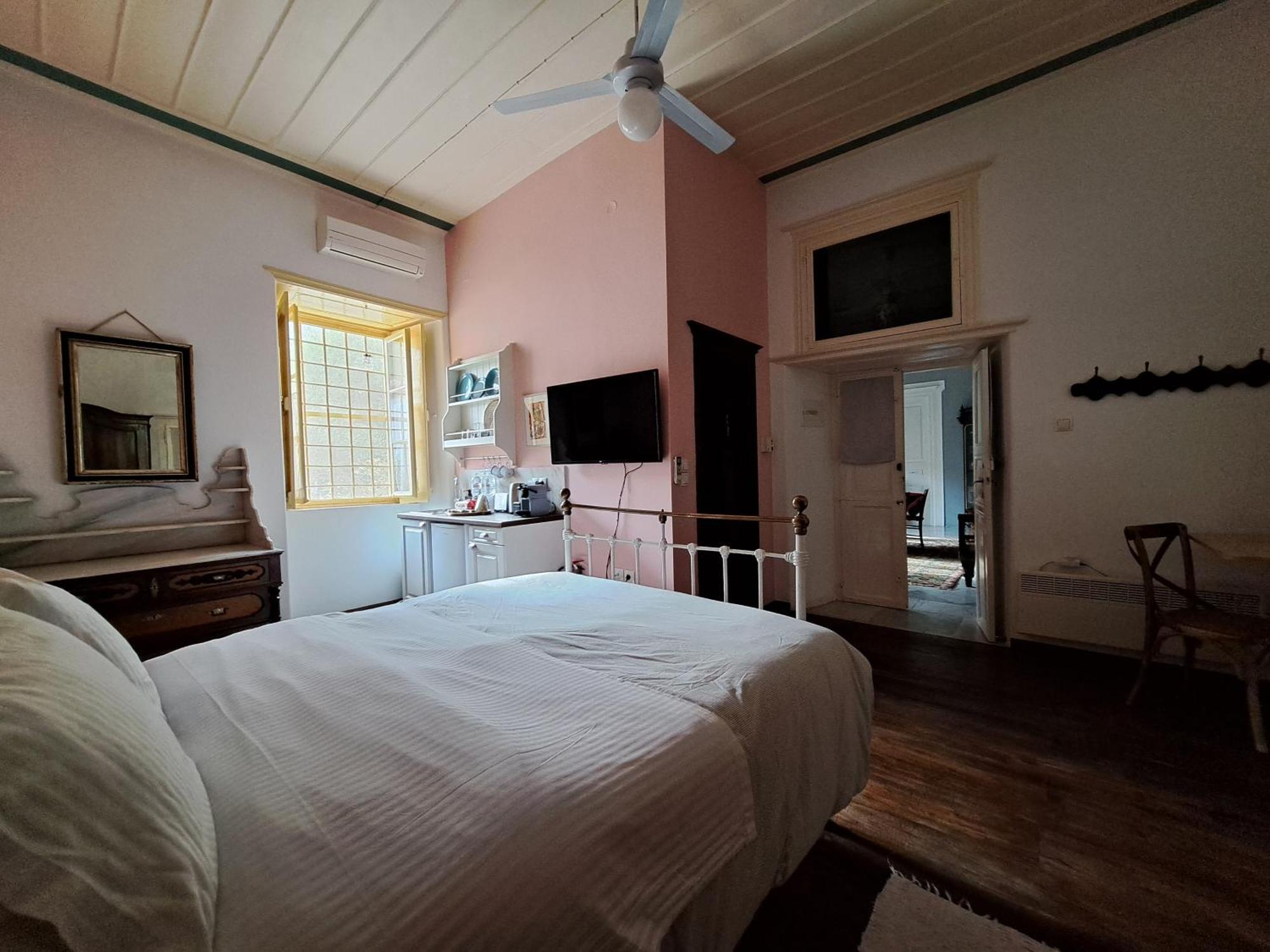 Rafalias Mansion Hydra  Pokoj fotografie